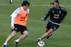 雷速体育app-关于波兰险胜阿根廷，加维高光表现的信息