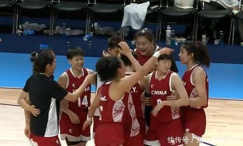 排球赛事中勇士战胜对手成功逆转