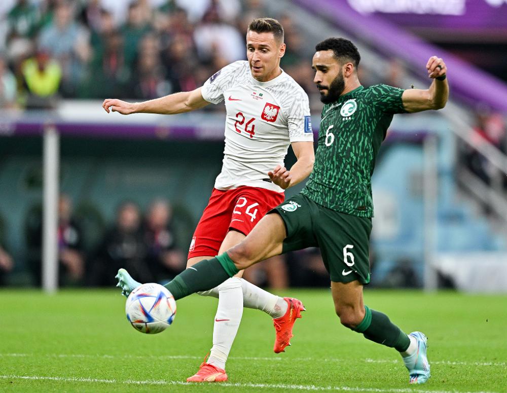 波兰轻取瓦伦西亚,布鲁诺·费尔南德斯绝境逆转的简单介绍 波兰轻取瓦伦西亚,布鲁诺·费尔南德斯绝境逆转的简单介绍