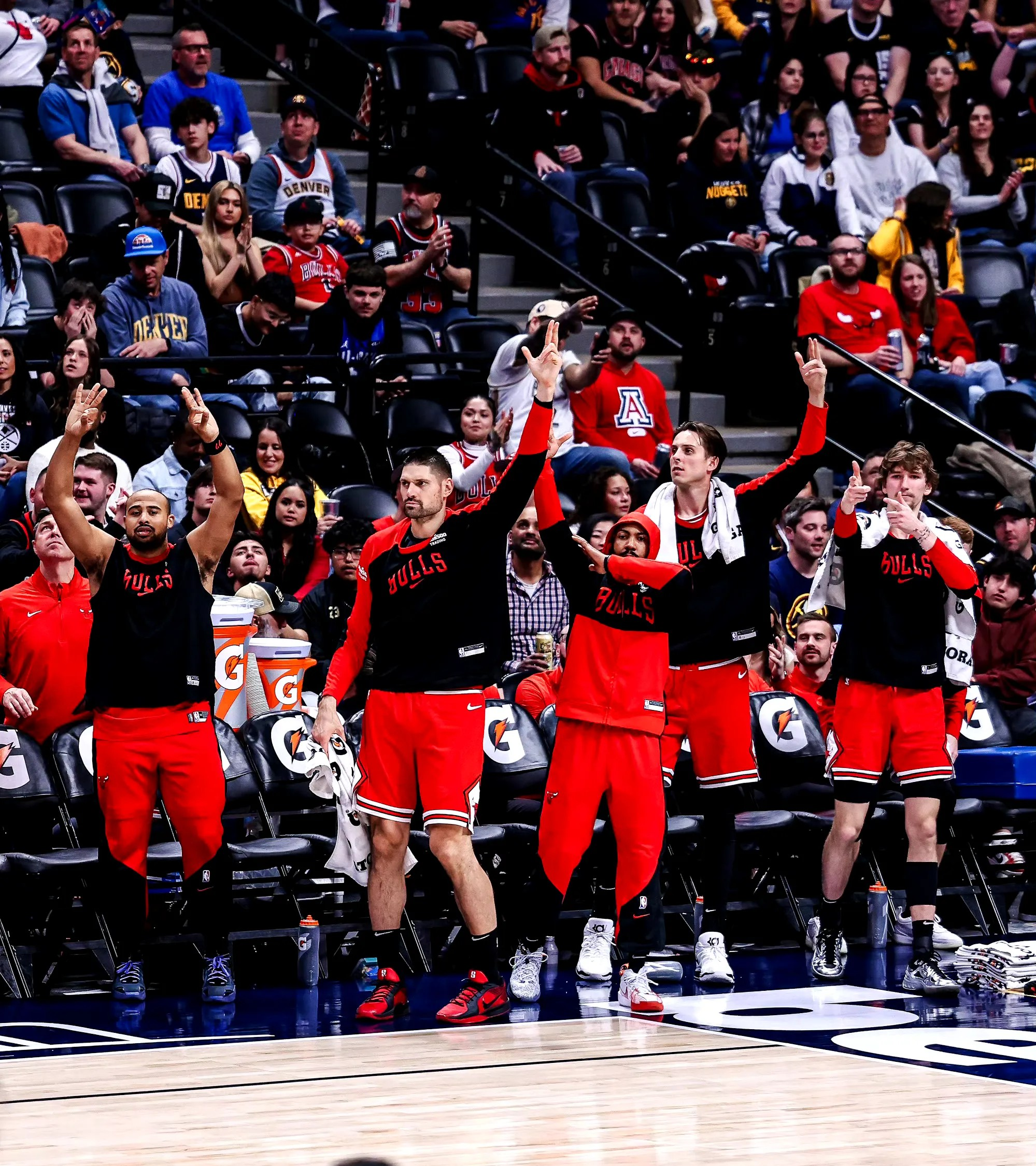 湖人轻取公牛,字母哥送出助攻的简单介绍 湖人轻取公牛,字母哥送出助攻的简单介绍